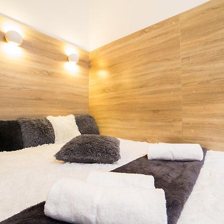 Smart Apartment On Filatova Liov Exterior foto