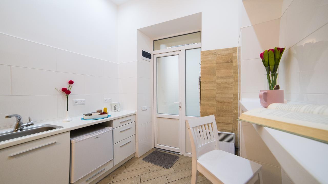 Smart Apartment On Filatova Liov Exterior foto
